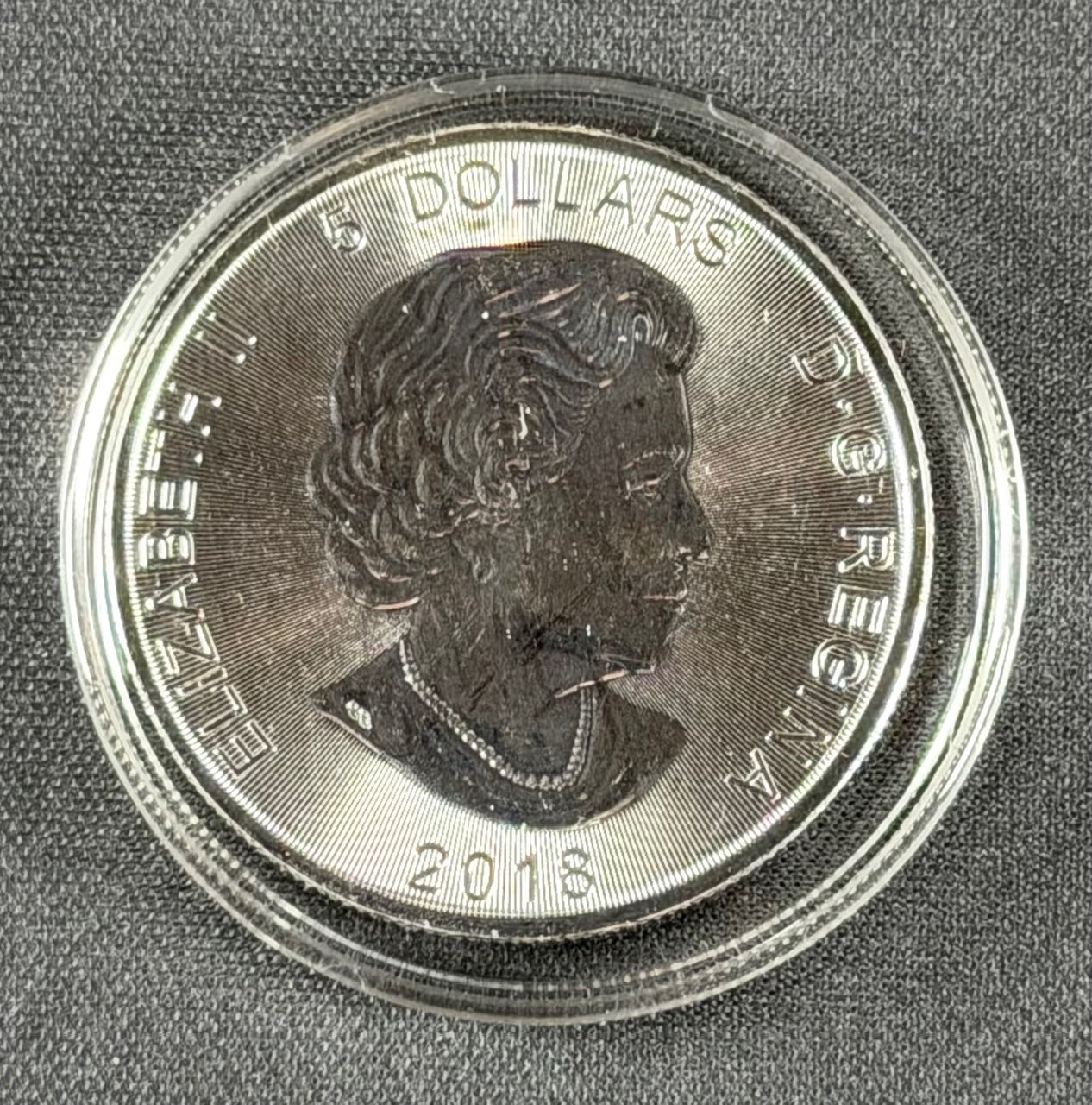 2018 Canada Wolf – 1 oz .9999 Fine Silver – $5 CAD – Uncirculated