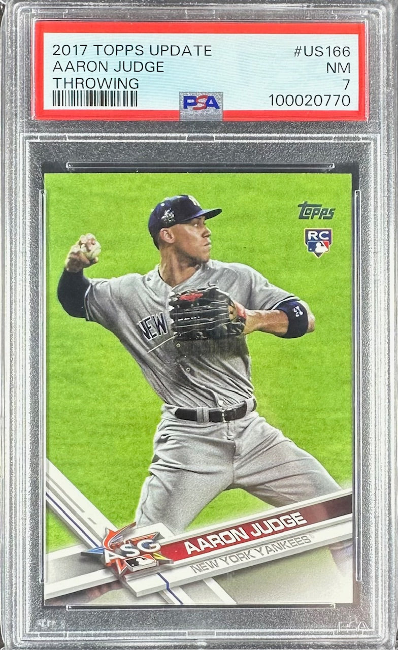 2017 Topps Update – Aaron Judge #US166 Throwing – Rookie – PSA 7