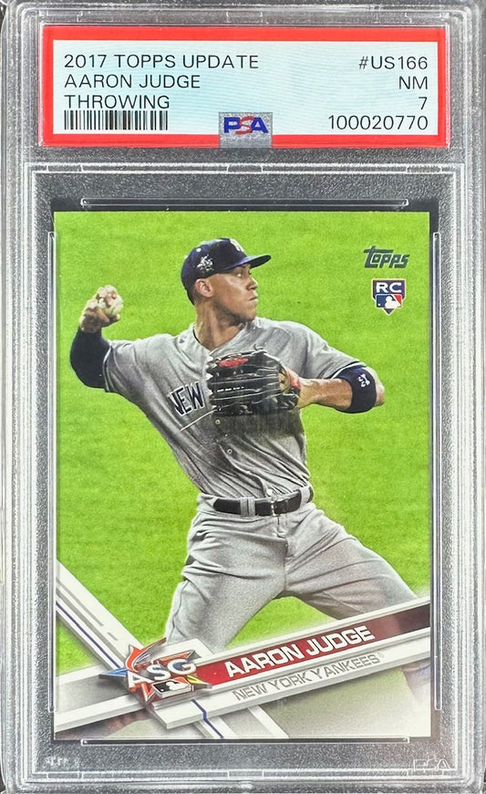 2017 Topps Update – Aaron Judge #US166 Throwing – Rookie – PSA 7