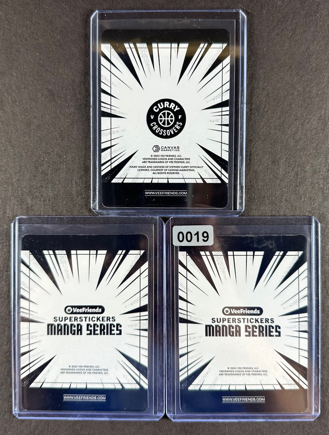 VeeFriends Super Stickers – Patient Pig 3-Card Bundle – Orange Splash /199 + Manga Clouds /399 + Curry Crossover