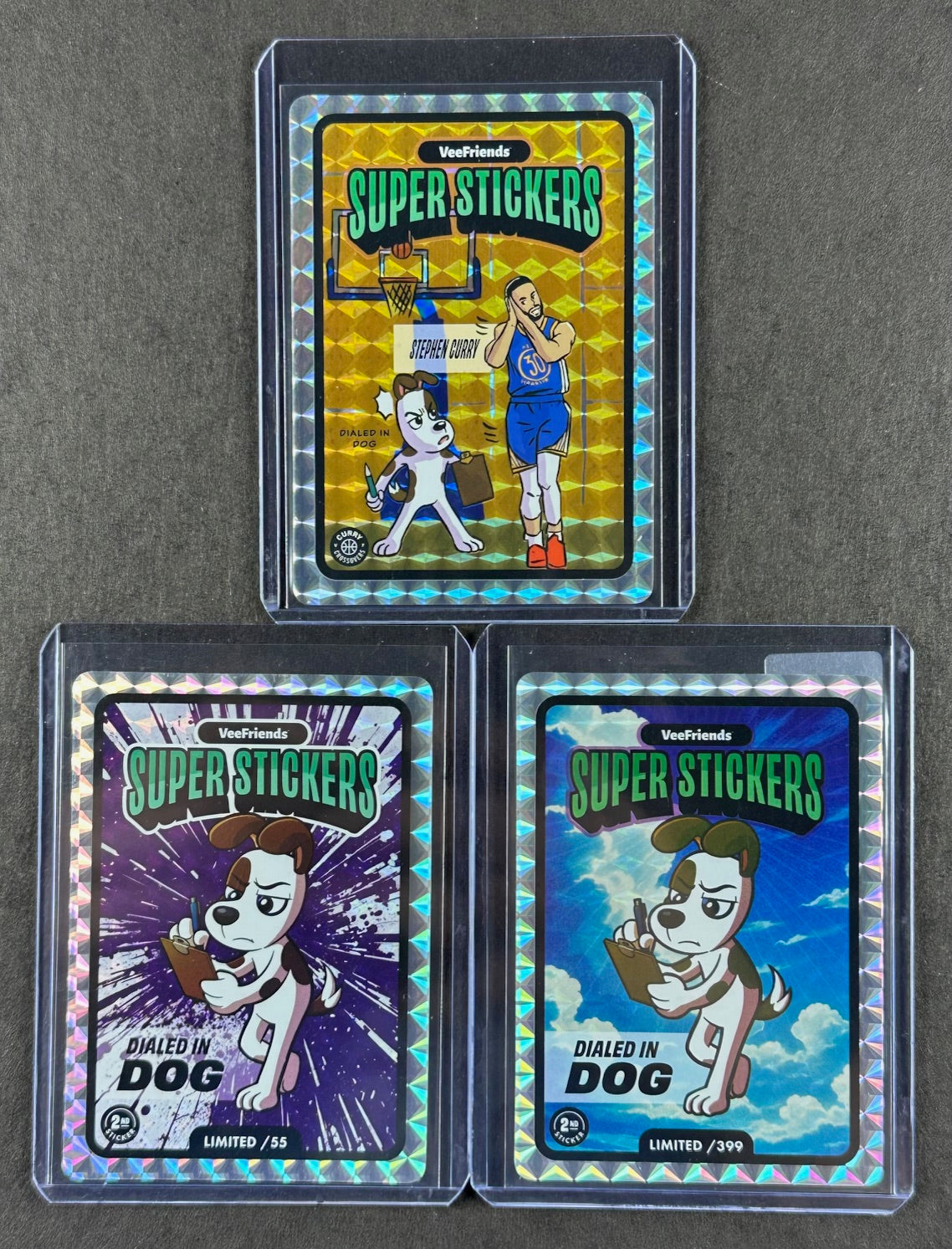 VeeFriends Super Stickers – Dialed In Dog 3-Card Bundle – Purple Splash /55 + Manga Clouds /399 + Curry Crossover